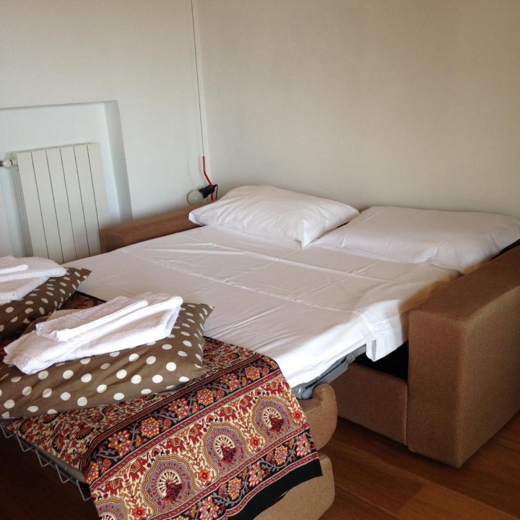Appartamento La Camelia Ameno Chambre photo